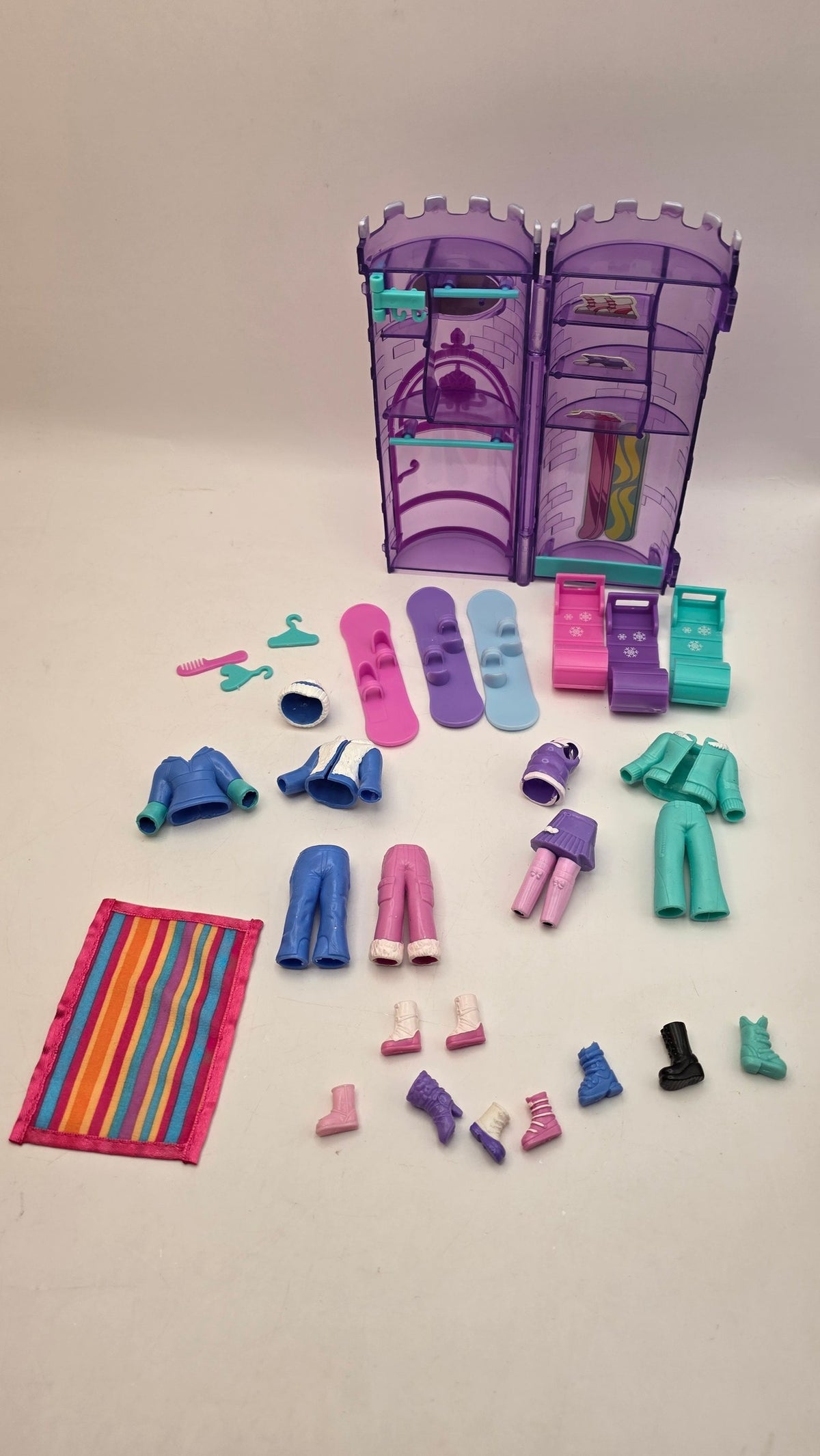 Polly Pocket Ski Set